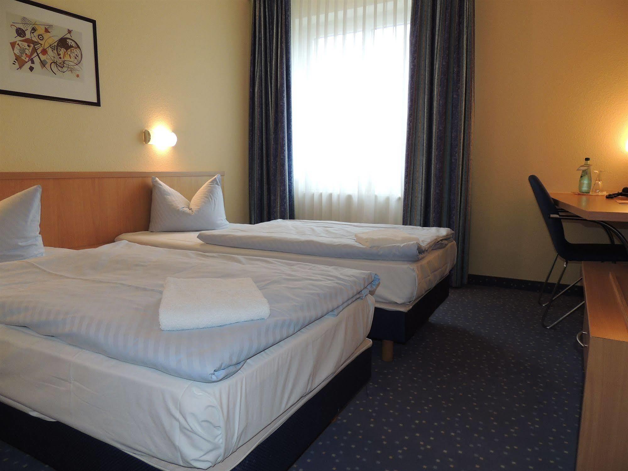 Garner Hotel Cottbus Sued By Ihg Ngoại thất bức ảnh